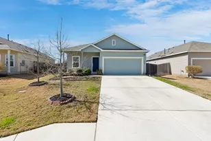 408 Gabriels Bluff Dr, Georgetown, TX 78626 - Photo 2