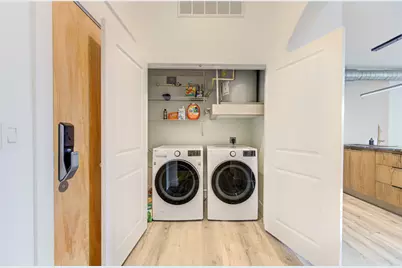 1901 Post Oak Boulevard #3105, Houston, TX 77056 - Photo 6