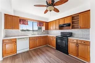 9723 Cedar Bluff Dr, Houston, TX 77064 - Photo 12