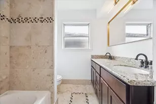 4913 Nina Lee Ln, Houston, TX 77092 - Photo 14