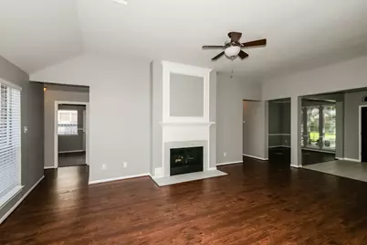 1107 Ellcreek Court, Sugar Land, TX 77479 - Photo 6