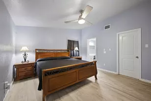 704 Riley St, Rockdale, TX 76567 - Photo 8