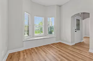 1187 Oak Ln, Conroe, TX 77316 - Photo 10