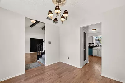 4911 Meadowood Circle, Baytown, TX 77521 - Photo 8