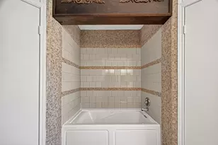 4911 Meadowood Cir, Baytown, TX 77521 - Photo 16