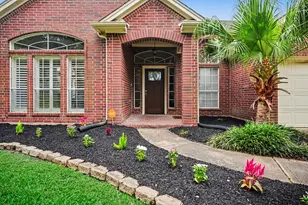 115 Island Breeze Cir, League City, TX 77573 - Photo 4