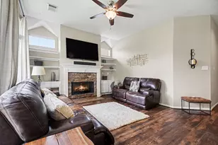 115 Island Breeze Cir, League City, TX 77573 - Photo 14