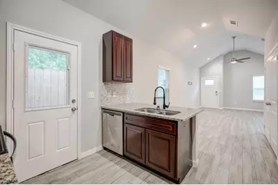 16926 Kempwood, Montgomery, TX 77316 - Photo 6