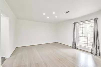 12431 Broken Bough Drive, Houston, TX 77024 - Photo 6