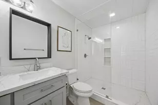 1919 Ashford Hollow Ln, Houston, TX 77077 - Photo 18