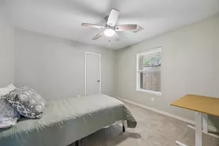 1919 Ashford Hollow Ln, Houston, TX 77077 - Photo 20