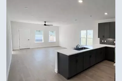 25692 John Wayne Drive, Splendora, TX 77372 - Photo 2