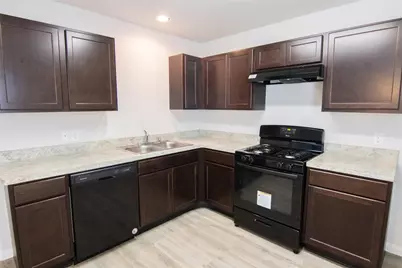 18606 Queesborough Creek, Katy, TX 77449 - Photo 2