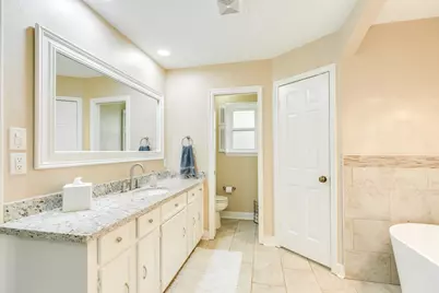 102 Buttercup Street, Lake Jackson, TX 77566 - Photo 16