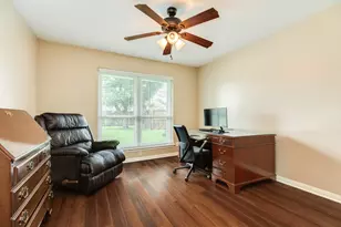 102 Buttercup St, Lake Jackson, TX 77566 - Photo 22