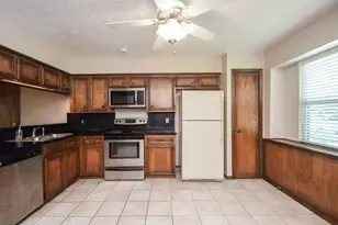 2113 Georgetown St, Katy, TX 77493 - Photo 12