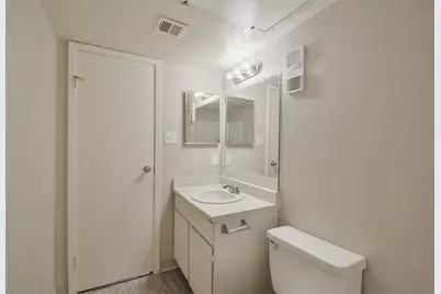 12905 Woodforest Bl #704, Houston, TX 77015 - Photo 16