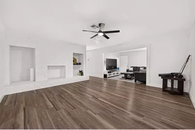 11443 Newbrook Drive, Houston, TX 77072 - Photo 8