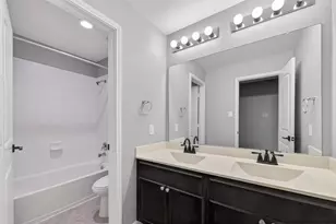 2050 Bravos Manor Ln, Fresno, TX 77545 - Photo 16