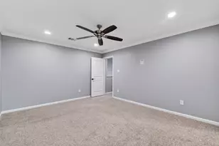 2050 Bravos Manor Ln, Fresno, TX 77545 - Photo 12