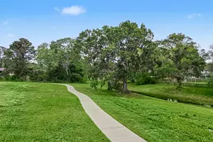 94 Dorado Dr, Friendswood, TX 77546 - Photo 30