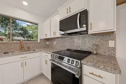 16619 Tibet Road, Friendswood, TX 77546 - Photo 8