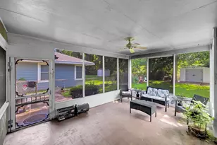 970 Evergreen Ln, Beaumont, TX 77706 - Photo 32