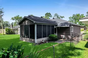 970 Evergreen Ln, Beaumont, TX 77706 - Photo 36