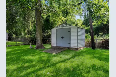 970 Evergreen Lane, Beaumont, TX 77706 - Photo 40