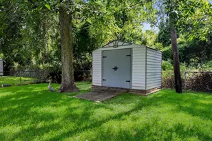 970 Evergreen Ln, Beaumont, TX 77706 - Photo 40