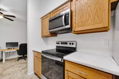 9850 Pagewood Lane #807, Houston, TX 77042 - Photo 18
