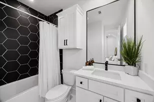 1661 Bingle Rd, Houston, TX 77055 - Photo 26