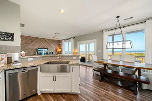 4223 King Rail Cir, Galveston, TX 77554 - Photo 8