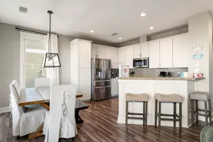 4223 King Rail Cir, Galveston, TX 77554 - Photo 10