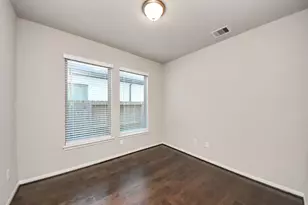 1930 Waters Branch Dr, Missouri City, TX 77459 - Photo 10