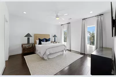 802 W 30th Street, Houston, TX 77018 - Photo 34