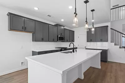 4015 Sterling Springs Lane, League City, TX 77573 - Photo 4