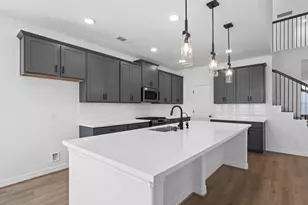 4015 Sterling Springs Ln, League City, TX 77573 - Photo 4