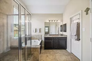 6723 Hunters Way Ln, Baytown, TX 77521 - Photo 8