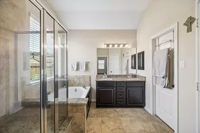 6723 Hunters Way Lane, Baytown, TX 77521 - Photo 8