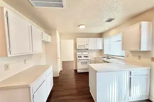 17210 Colony Creek Dr, Spring, TX 77379 - Photo 10