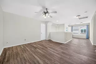 8907 Kleewood Dr, Houston, TX 77064 - Photo 36