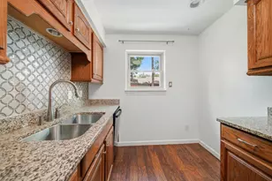 1201 Bering Dr, Houston, TX 77057 - Photo 12