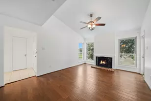 1201 Bering Dr, Houston, TX 77057 - Photo 2