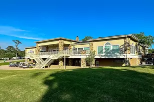 1737 E Lake Dr, Huntsville, TX 77340 - Photo 42