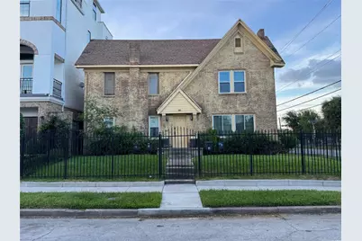 302 W Saulnier Street #2, Houston, TX 77019 - Photo 1
