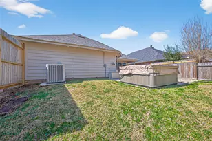 10542 Parkside Dr, Willis, TX 77318 - Photo 34