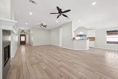 10542 Parkside Drive, Willis, TX 77318 - Photo 10