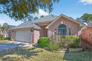 10542 Parkside Dr, Willis, TX 77318 - Photo 6