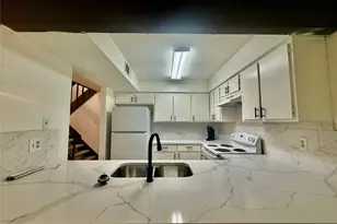 12922 Wirevine Ln, Houston, TX 77072 - Photo 6